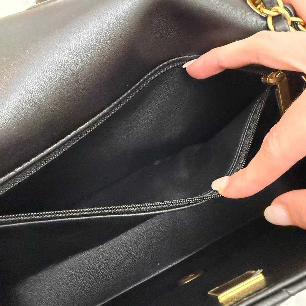 CHANEL Shearling Teddy Lambskin Black Medium Flap Bag - Picture 14 of 16